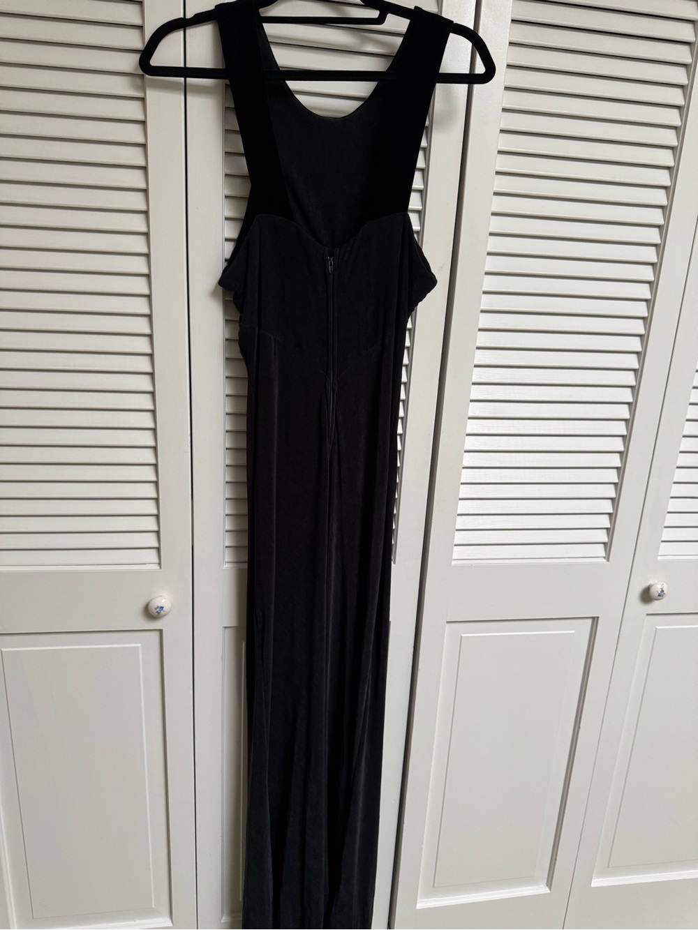 Black Velvet Accent Evening Gown - Women Dresses Size 12 - Picture 7 of 9